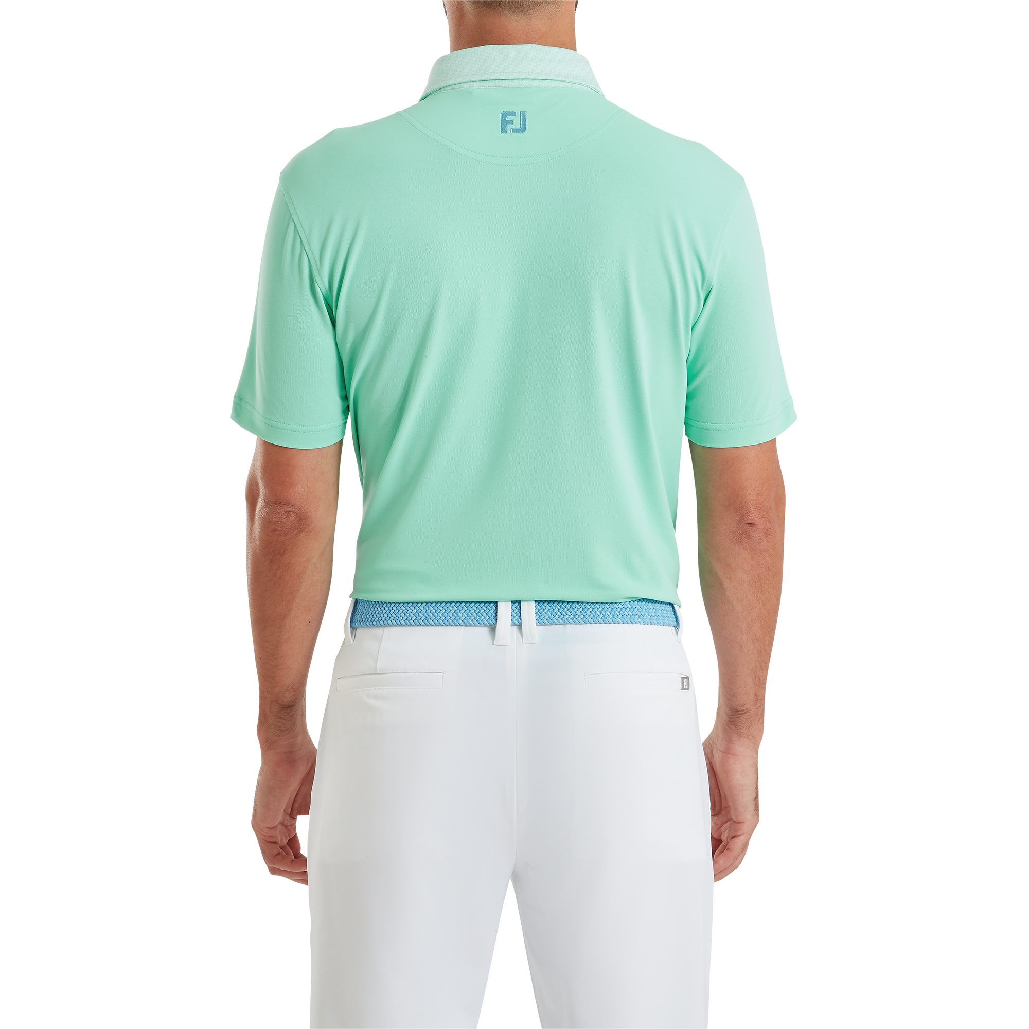 Polo piqu&eacute; aux d&eacute;tails g&eacute;om&eacute;triques