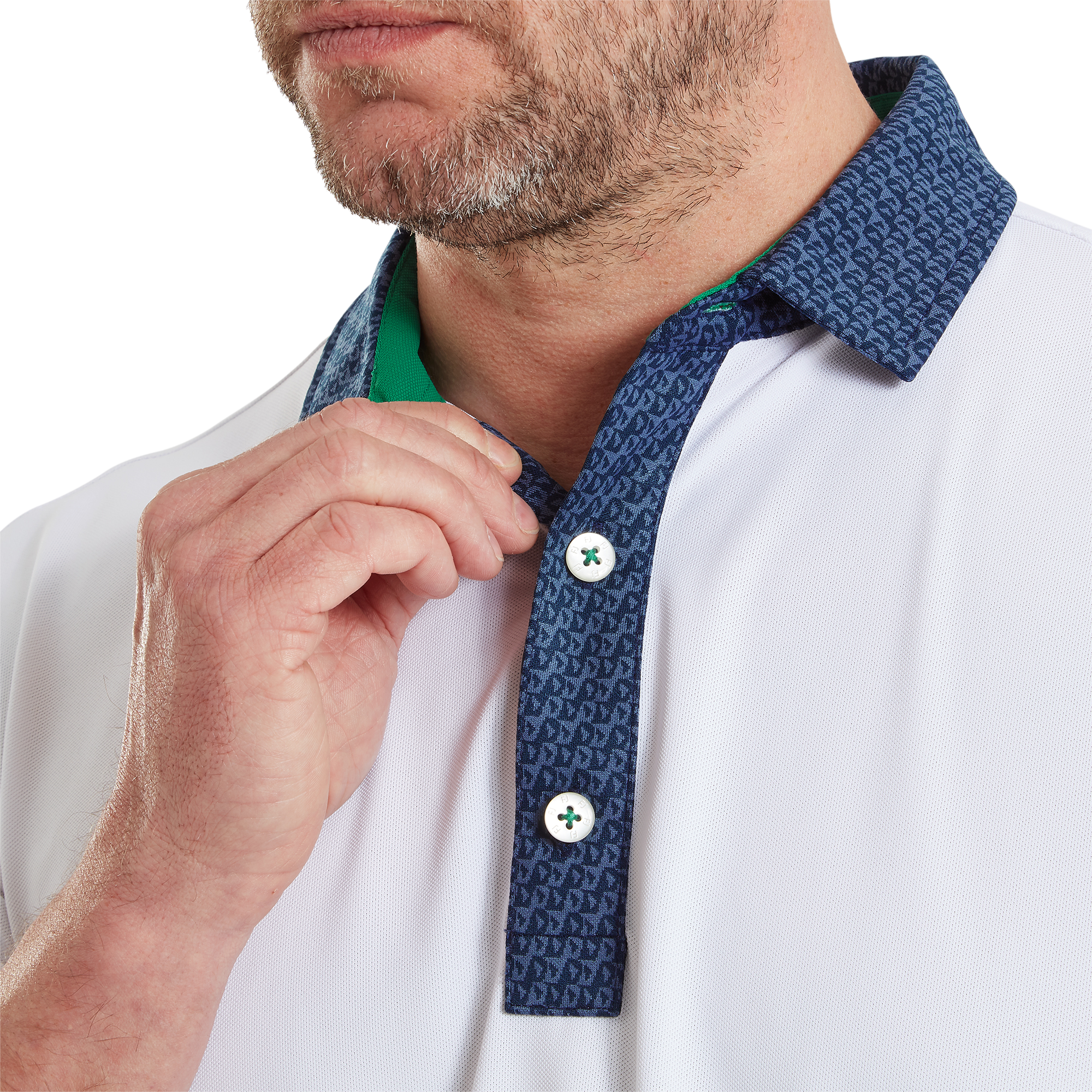 Polo piqu&eacute; aux d&eacute;tails g&eacute;om&eacute;triques