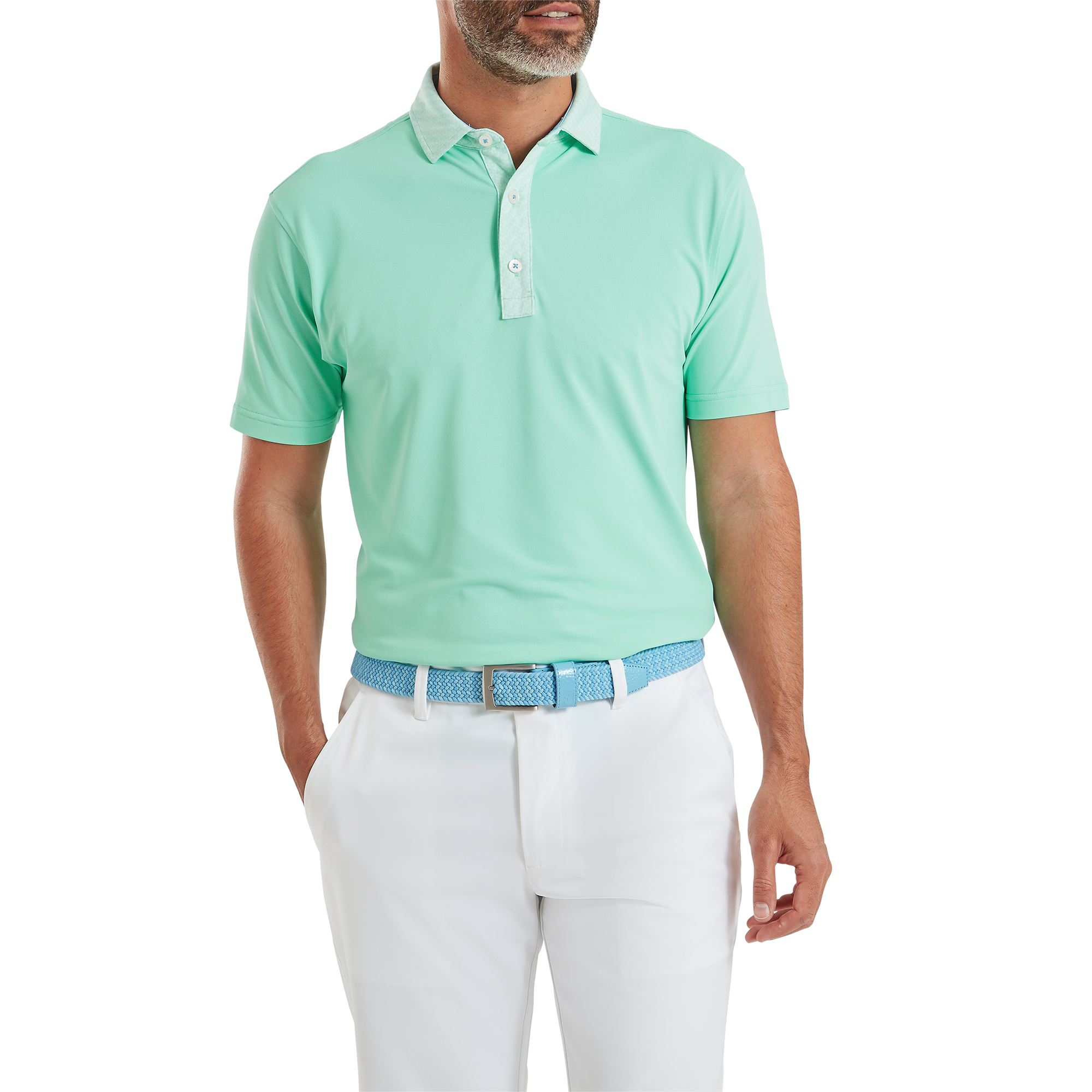 Polo piqu&eacute; aux d&eacute;tails g&eacute;om&eacute;triques